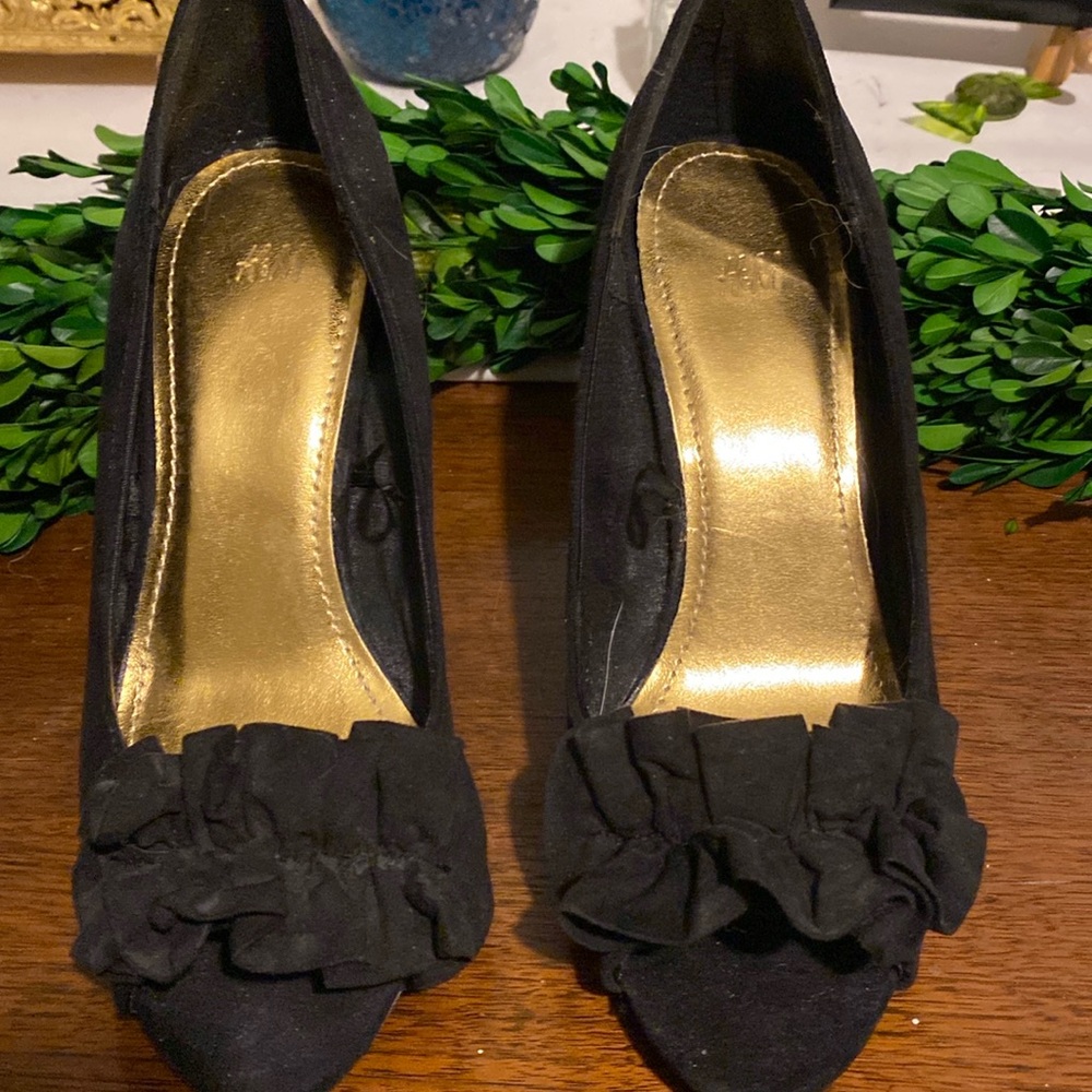 Size 36 black suede like shoes with ruffle and peep toe
